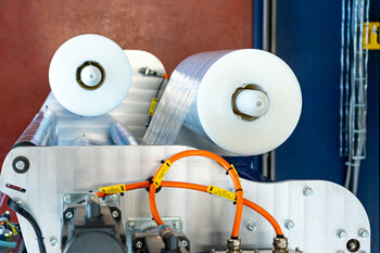 CORELESS REEL SUPPORT